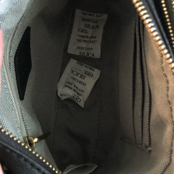 Fossil Floral Crossbody - Picture 6 of 8